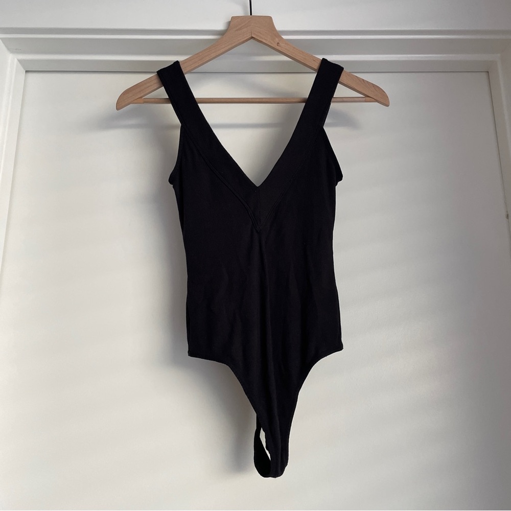 Aritzia Wilfred Bodysuit